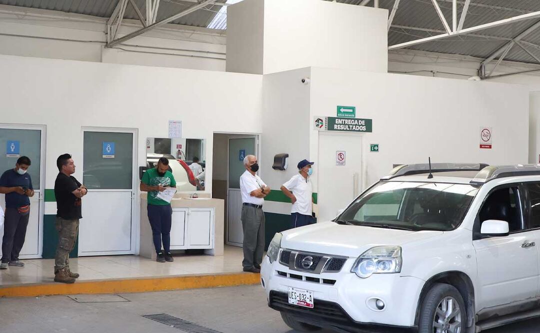 Los vehículos particulares con placas en terminación 5 o 6 están en el límite para verificar en Puebla | Foto: agencia Es Imagen para El Universal Puebla