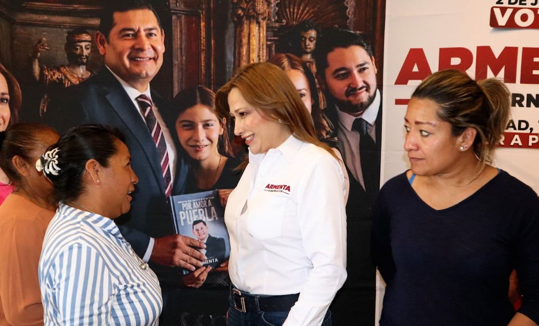 Ceci Arellano se reunió con miembros de AFEC | Foto: Especial