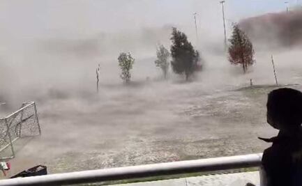 Dan de alta a alumnos lesionados tras caída de lona por fuertes vientos en Cholula