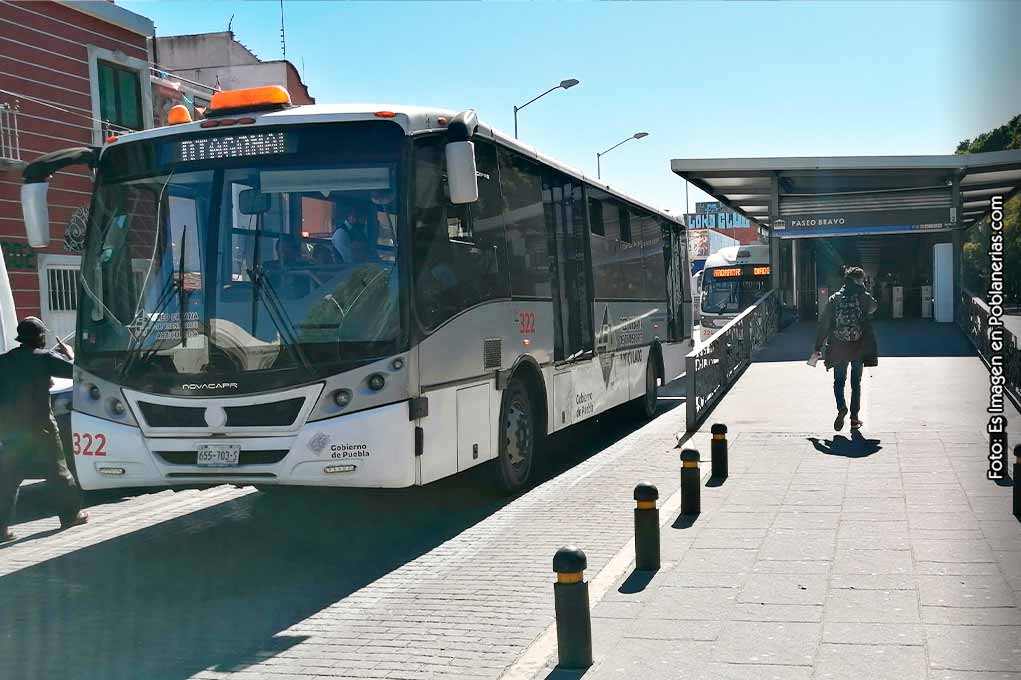 Omar Álvarez Arronte, Secretario de Movilidad y Transporte (SMT) del estado, mencionó que la RUTA Línea 4, que seguirá la ruta del Periférico Ecológico y realizará 97,675 viajes diarios. 

Foto: Producción El Universal Puebla