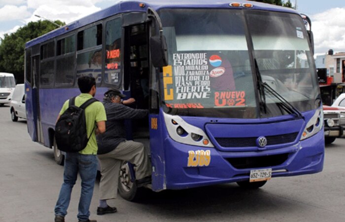 El transporte público de la ciudad de Puebla fue uno de los peor evaluados a nivel nacional en términos de eficiencia, digitalización, seguridad y experiencia de viaje, según el primer Ranking de Transporte Público para Ciudades (RTPM). 

Foto: Producción El Universal Puebla