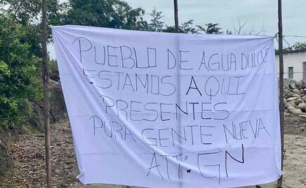 Cuelgan tres narcomantas en distintos puntos del estado de Puebla