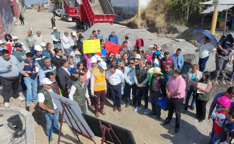 Supervisa Pepe Chedraui trabajos de rehabilitación vial en Camino Viejo a Balcones