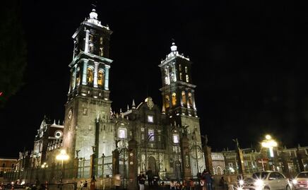 ¿Le faltan torres a la Catedral de Puebla?  