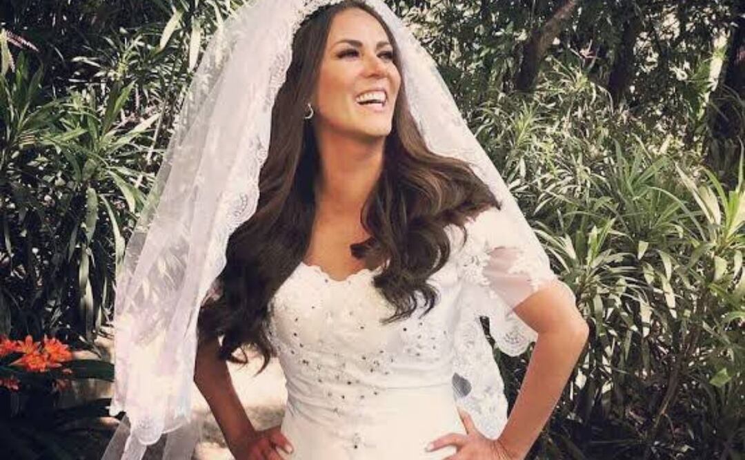 Edith Márquez se casó en Val'Quirico | Foto: Facebook Edith Márquez