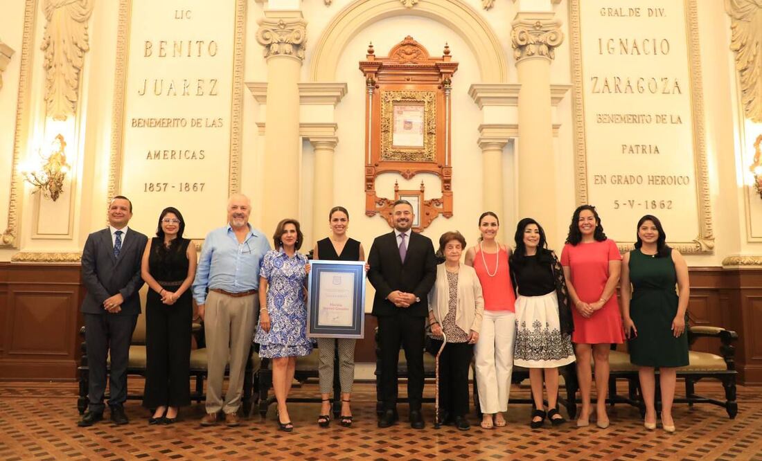 El reconocimiento fue entregado en el Palacio Municipal de Puebla | Foto: Ayuntamiento de Puebla