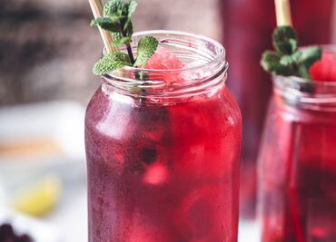 ¿Cuáles son los beneficios de tomar agua de jamaica en ayunas?