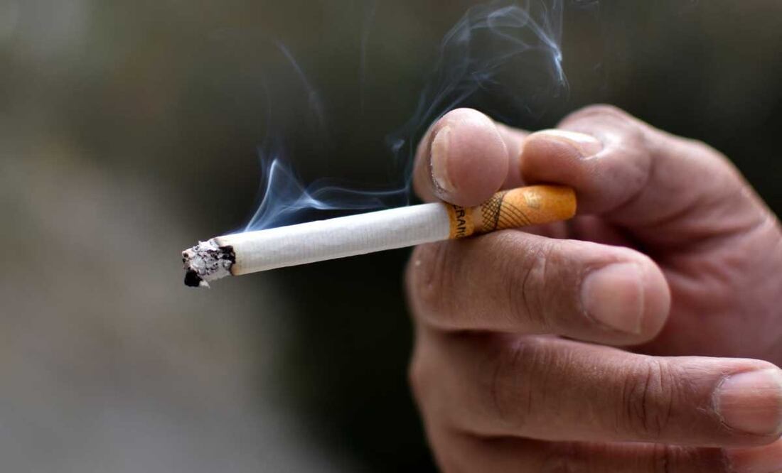 Los comensales poblanos ya no podrán fumar en donde le sirvan alimentos y bebidas a partir del 15 de enero | Foto: Agencia Es Imagen para El Universal Puebla