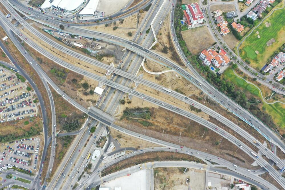 Dan banderazo de inicio de las obras de construcción del Distribuidor Vial Periférico Ecológico | Foto: Gobierno de Puebla