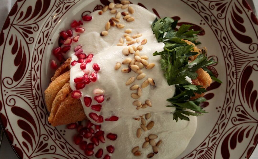 Durante la Ruta del Chile en Nogada se realizan ferias y eventos donde podrás degustar este platillo de temporada | Foto: Agencia Es Imagen para El Universal Puebla