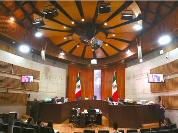 Confirma TEPJF multa a Morena y Fuerza por México por irregularidades en gastos