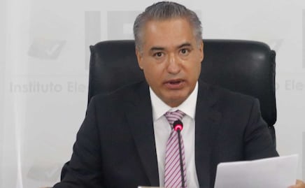 Destituye IEE Puebla al secretario ejecutivo