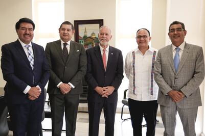 Sergio Salomón y Alejandro Armenta firman convenio con la Universidad de Nueva York