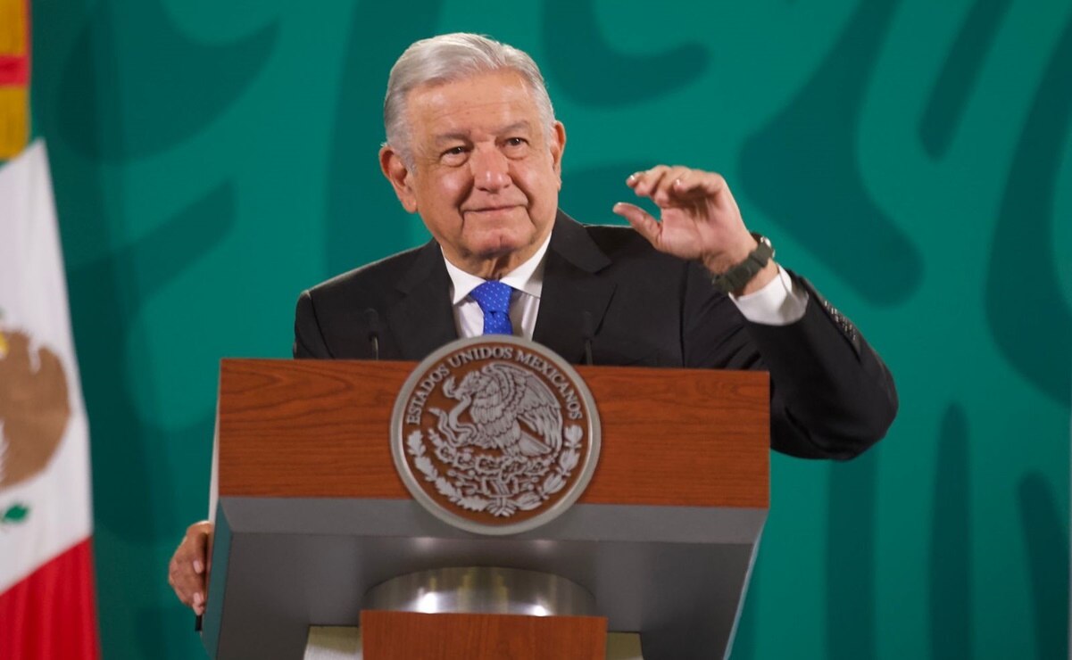La UNAM ya es individualista y defiende proyectos neoliberales: AMLO