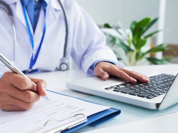 ¿Cuánto dinero gana un médico en Puebla, México?