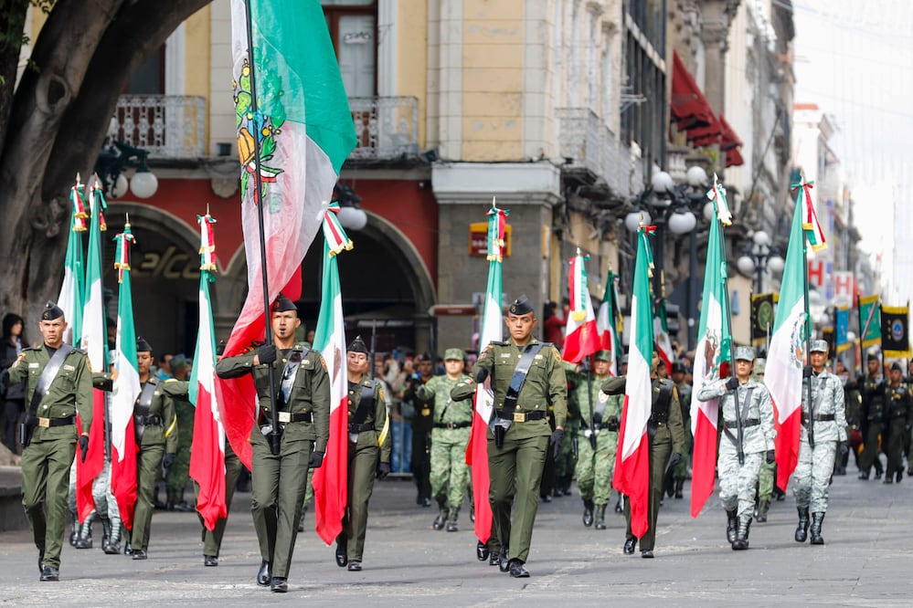 El desfile será una oportunidad para reflexionar sobre los ideales y logros de este conflicto armado, además de destacar la participación activa de las nuevas generaciones en la preservación de la memoria histórica del país.
Foto: Producción El Universal Puebla
