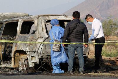 Calcinan a hombre dentro de auto en San Pedro Cholula