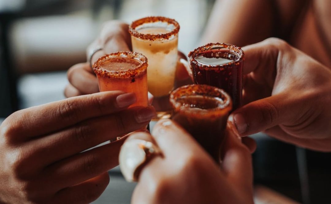 Unos tragos coquetos a precios módicos es lo que muchos poblanos buscan y he aquí una guía de bares accesibles | Imagen: Facebook Cervecería Chapultepec - Puebla