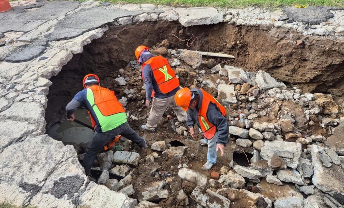 Reparan socavones en San Pablo Xochimehuacan, Ignacio Romero Vargas y San Jerónimo Caleras | Foto: Ayuntamiento de Puebla.
