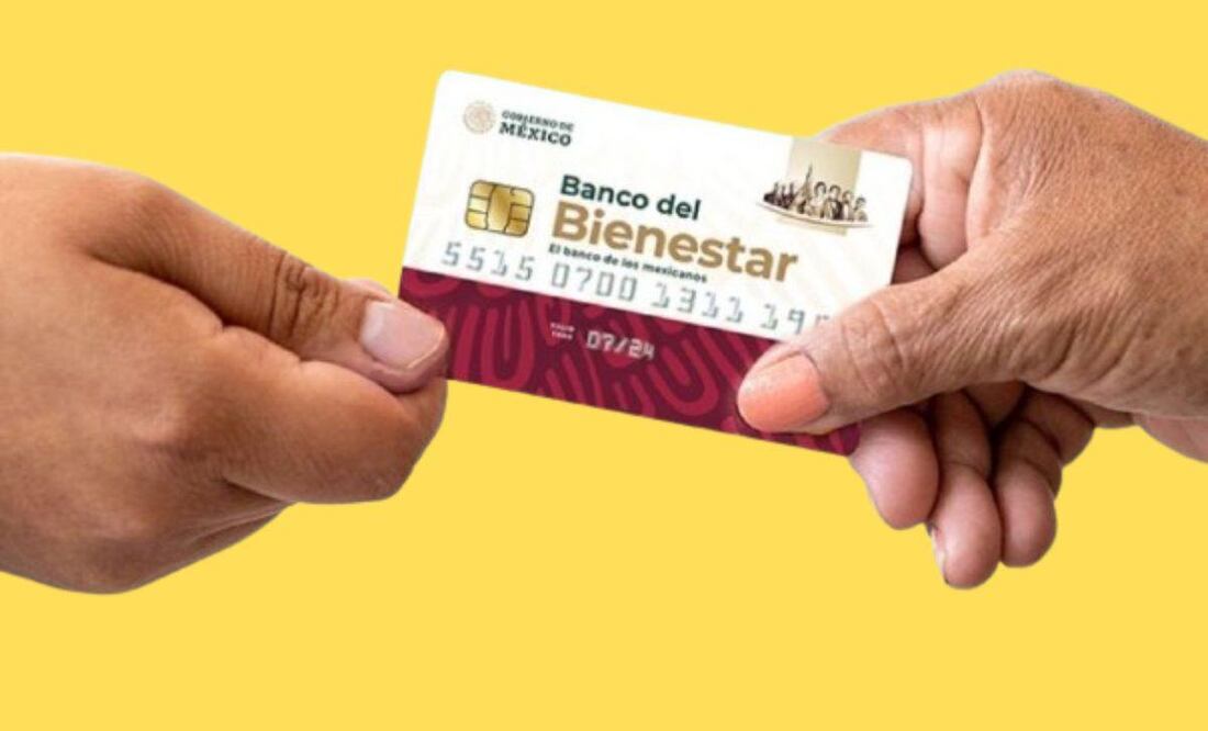 Si eres beneficiario de la Pensión Bienestar debes tener cuidado con tu tarjeta | Portada: Bienestar