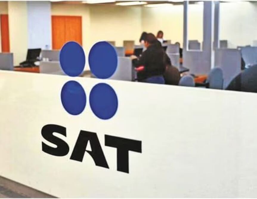 Las personas físicas deben presentar su declaración anual ante el SAT | Foto: Archivo El Universal