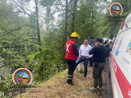 Encarnación, Fermín y una retroexcavadora desaparecen en Tlatlauquitepec