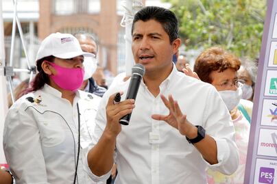 Llama equipo de Eduardo Rivera a no caer en fraude de estancias infantiles