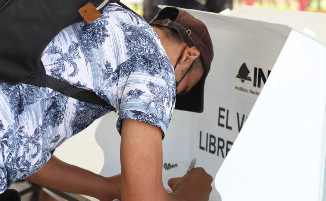 Las elecciones internas de los partidos que se organizan con el apoyo del INE sirven para captar a más militantes | Foto: Agencia Es Imagen para El Universal Puebla