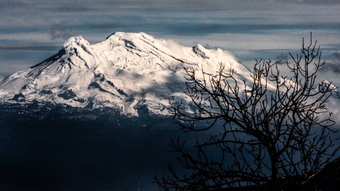 Iztaccíhuatl, ¿qué tipo de volcán es la mujer dormida y cuándo hizo erupción?