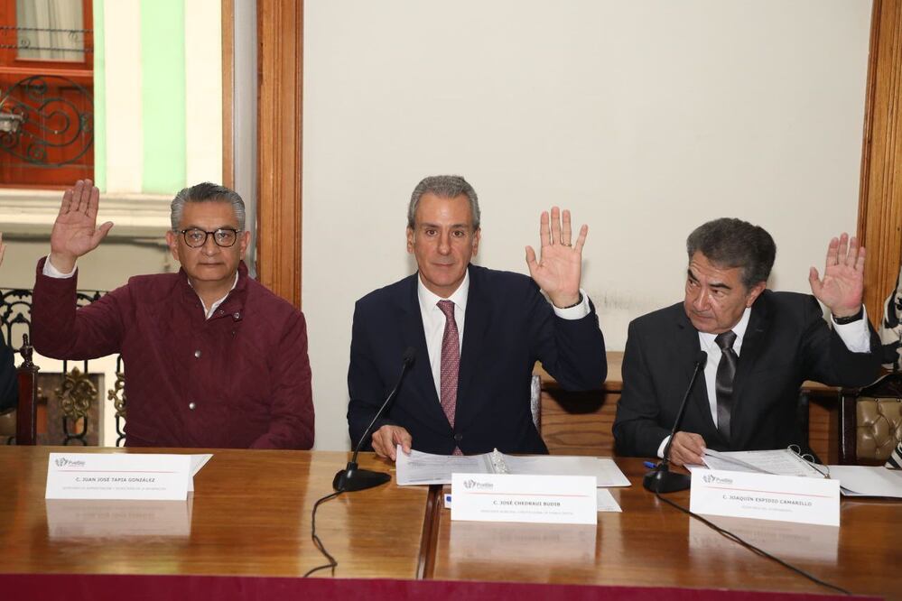 Encabeza Pepe Chedraui la instalación del Comité de Ética y Prevención de Conflictos de Interés | Foto: Ayuntamiento de Puebla.