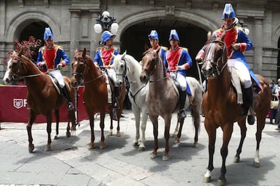 FESTEJAN 200 AÑOS DEL CHILE EN NOGADA CON CABALGATA