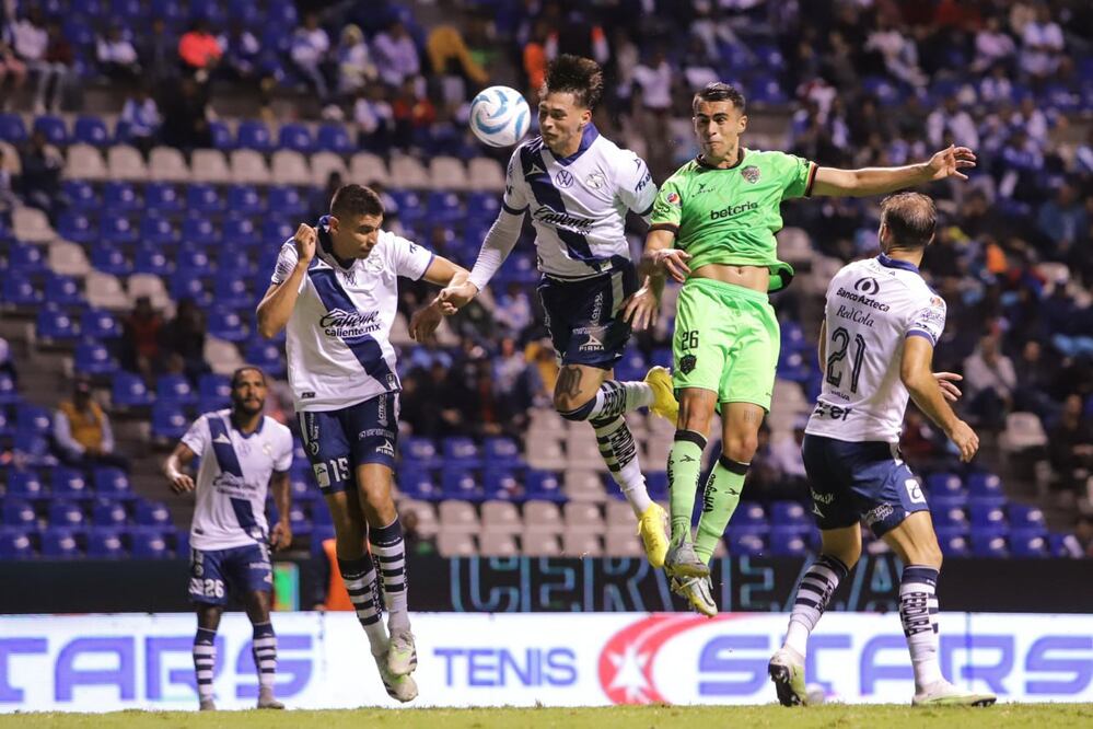 Este 22 de septiembre habrá transporte nocturno para los asistentes al partido del Puebla vs Pumas | Foto: Especial