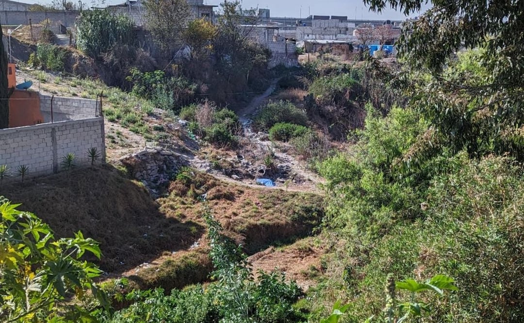 Pese a que las barrancas son esenciales en la naturaleza, las de Puebla se han convertido en tiraderos de basura. | Foto: Agencia Es Imagen para El Universal Puebla