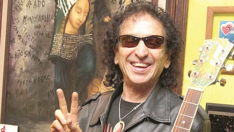 Alex Lora, el hijo pródigo que sigue rocanroleando 53 años después