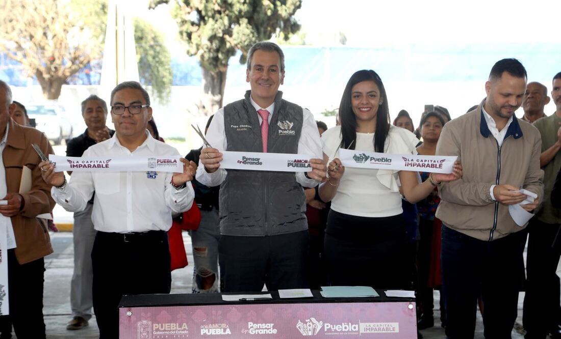 Pepe Chedraui entregó un nuevo techado en primaria y secundaria