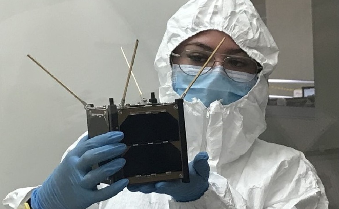 El nanosatélite es del tipo Cubesat. Foto: Agencia Espacial Mexicana