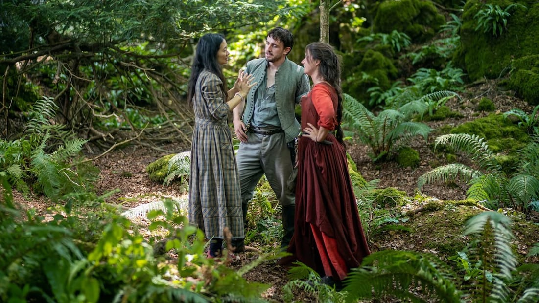 Chloé Zhao dirige cada secuencia con especial cuidado y atención, lo cual motiva su nominación como Mejor Directora en los Oscar 2026 | Foto: Focus Features