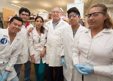 En la BUAP rinden homenaje al doctor Jesús Sandoval Ramírez