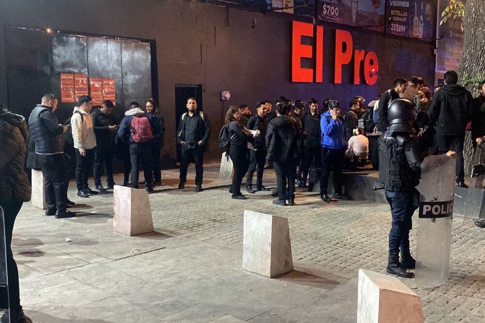 Siguen los operativos en bares de Puebla | Foto: EsImagen