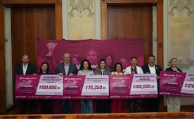 Pepe Chedraui entrega donativos de la Carrera Mujeres Imparables a 4 asociaciones