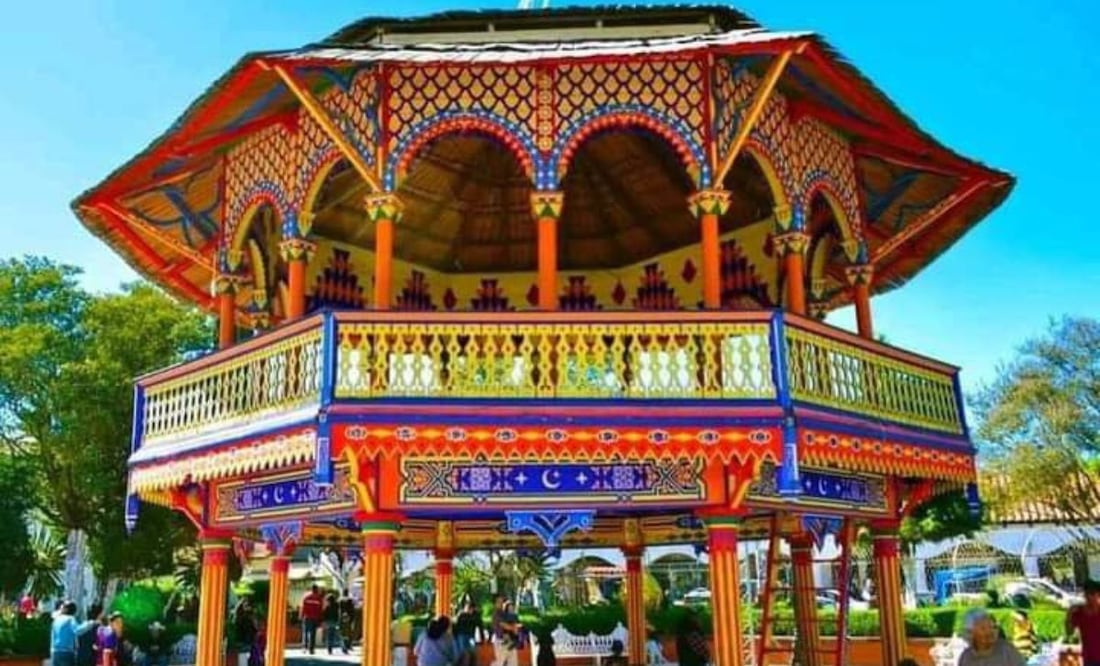 El quiosco de madera de Chignahuapan es uno de los más llamativos | Foto: Facebook Chignahuapan