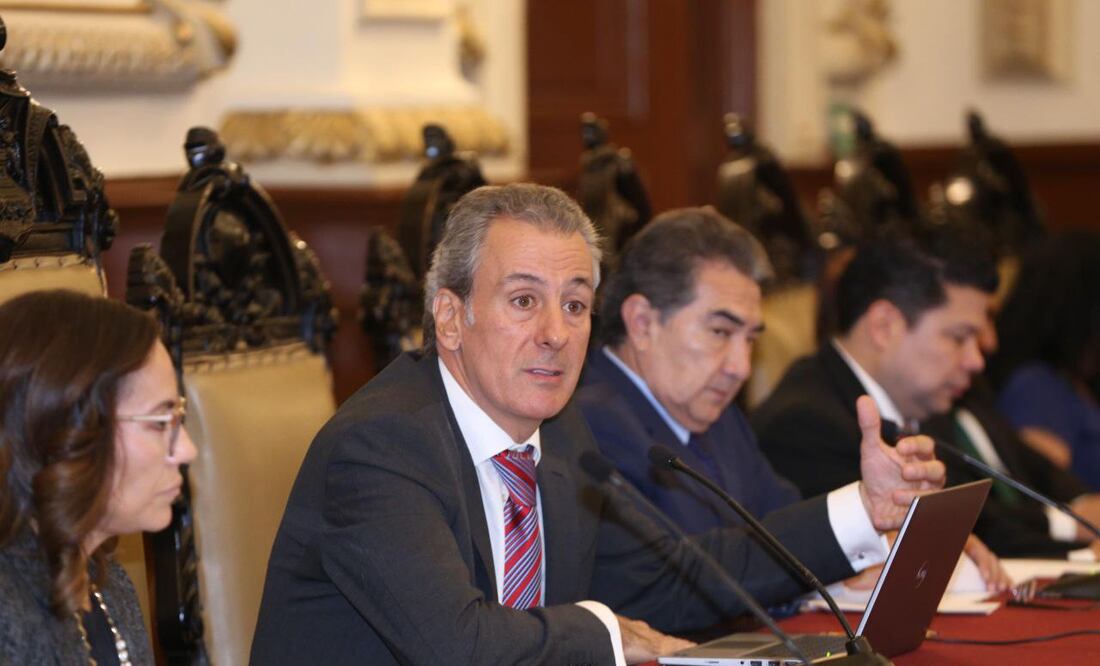 Pepe Chedraui encabezó la sesión del Cabildo | Foto: Ayuntamiento de Puebla