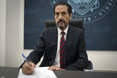 BUAP firma convenio de doble titulación con universidad de Colombia