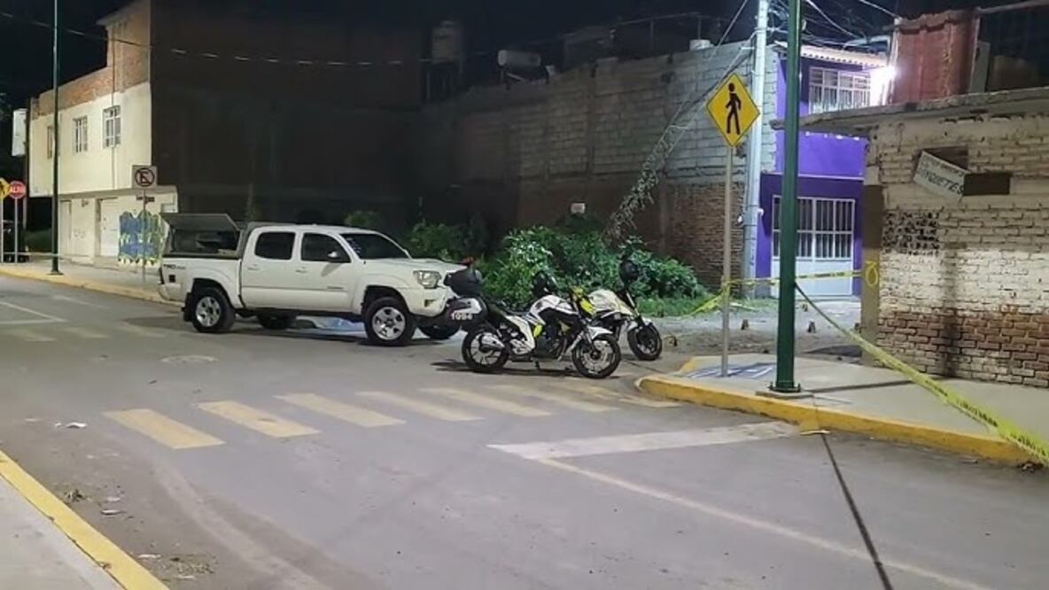 Según los testimonios de los afectados, en el anexo del albergue se atendían a un total de 72 personas, de las cuales 45 lograron escapar durante el incidente. 


Foto: Producción El Universal Puebla