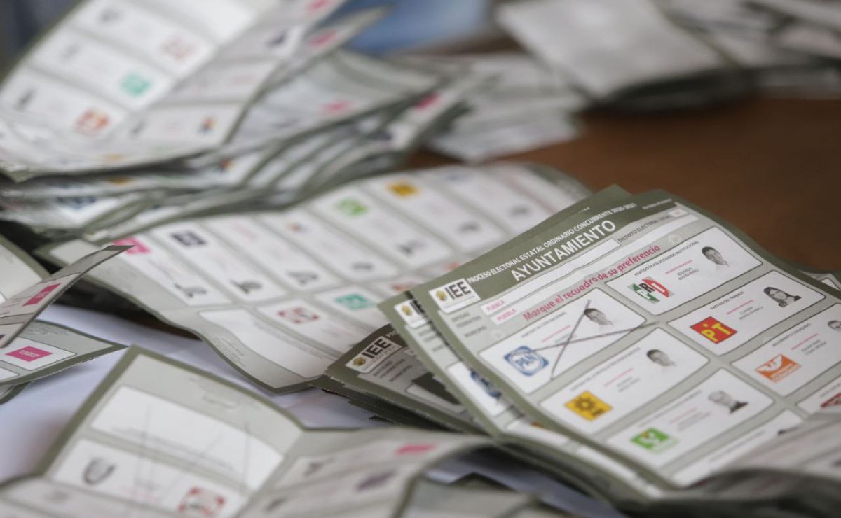 En 2024 van a competir diez partidos políticos en Puebla. | Foto: Agencia Es Imagen para El Universal Puebla