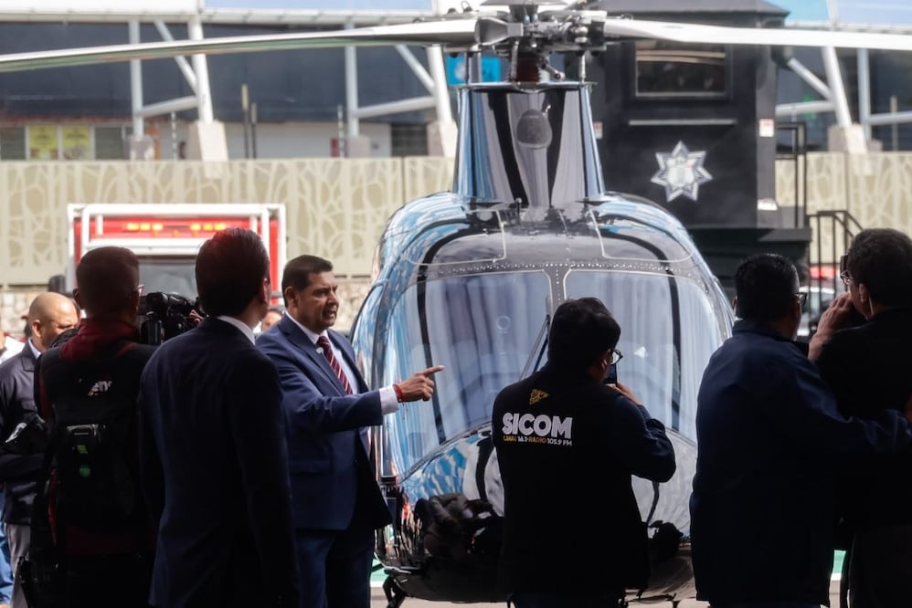 El helicóptero de Reino Unido tiene un costo de 115 millones de pesos | Foto: EsImagen