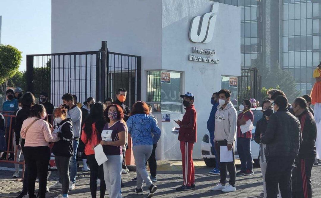 Estudiantes de la Universidad Interamericana están en espera de su título | Foto: Especial