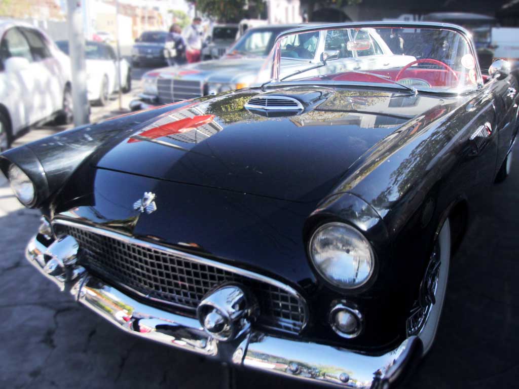 Causa gran furor el Salón del Automóvil Antiguo en Ciudad Modelo