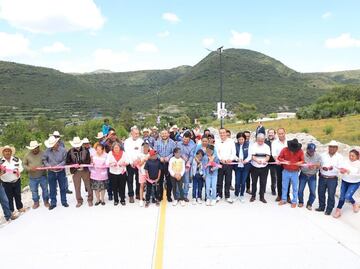 Ayuntamiento de Puebla entrega tres obras en el aguacate