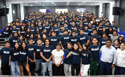 Rectora de la BUAP da la bienvenida a estudiantes de Derecho y Economía